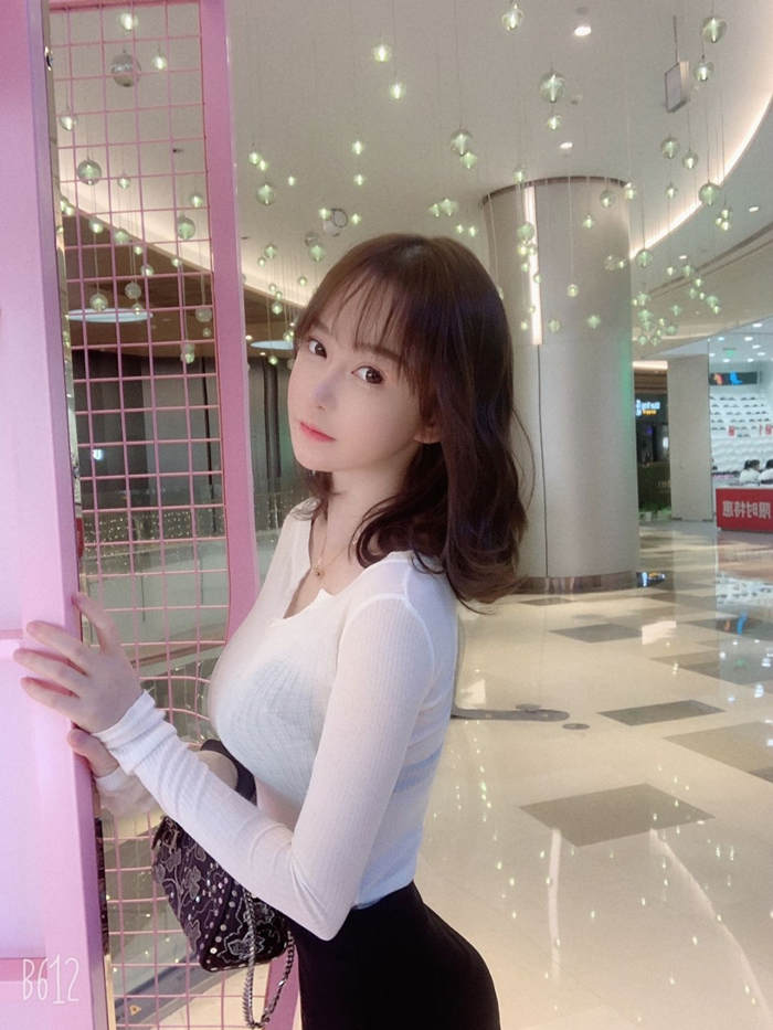 曼谷模特预约微信