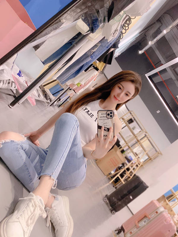 曼谷围经纪人微信