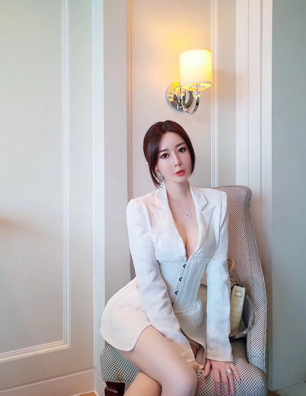 波士顿外围女全套服务