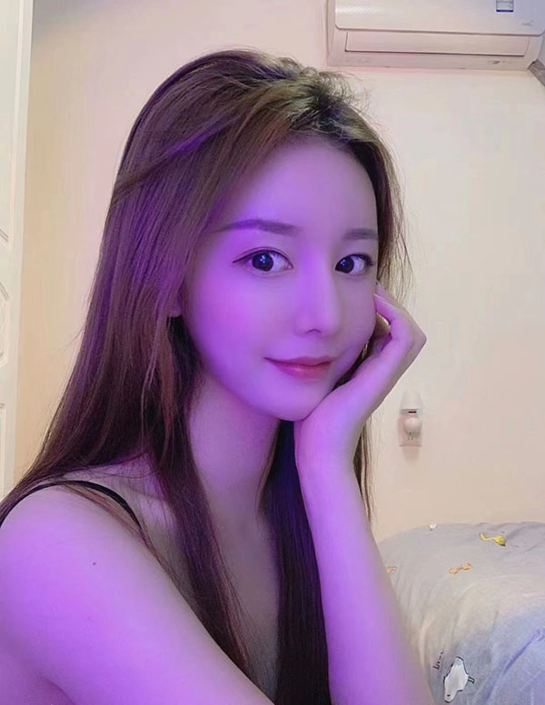 纽约伴游大学生